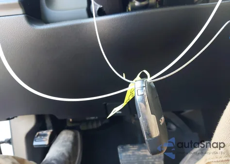 2017 GMC Yukon Denali z USA, uszkodzony, nr VIN 1GKS1CKJ8HR146770